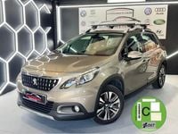 Usado Peugeot 2008 Allure 110 CV (80 kW) 2017 Beige SUV