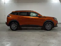Usado Peugeot 2008 Style 100 CV (73 kW) 2021 Naranja SUV