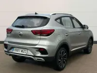 Usado MG ZS Luxury 106 CV (77 kW) 2025 Plateado SUV