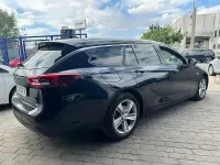 Usado Opel Insignia Selective 136 CV (100 kW) 2017 Negro Familiar