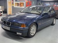 Usado BMW 318 140 CV (102 kW) 1997 Azul Berlina