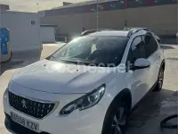 Usado Peugeot 2008 Allure 110 CV (80 kW) 2019 Blanco SUV