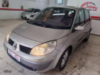 Usado Renault Scenic E-Tech Dynamique 150 CV (110 kW) 2006 Beige Monovolumen