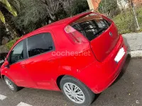Usado Fiat Grande Punto Emotion 95 CV (69 kW) 2007 Rojo Utilitario