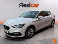 Usado Seat Leon Style 131 CV (96 kW) 2022 Blanco Utilitario