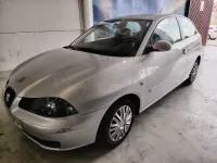 Usado Seat Ibiza Reference 70 CV (51 kW) 2006 Gris / plata Utilitario