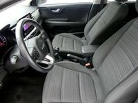 Usado Kia Stonic 84 CV (61 kW) 2022 Blanco SUV