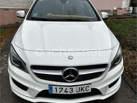 Usado Mercedes CLA200 Shooting Brake AMG line 136 CV (100 kW) 2015 Blanco Familiar