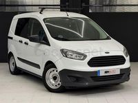Usado Ford Tourneo Courier Ambiente 75 CV (55 kW) 2015 Blanco Monovolumen