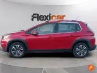 Usado Peugeot 2008 Allure 110 CV (80 kW) 2016 Rojo SUV