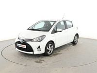 Usado Toyota Yaris Hybrid Active 101 CV (74 kW) 2015 Blanco Berlina