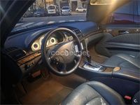 Usado Mercedes E320 Avantgarde 224 CV (164 kW) 2004 Azul Berlina