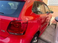 Usado VW Polo Advance 90 CV (66 kW) 2014 Rojo Berlina