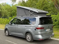 Usado VW California Beach 150 CV (110 kW) 2025 Gris / plata Van