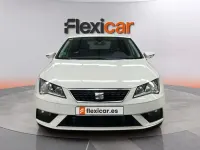 Usado Seat Leon Style Plus 125 CV (91 kW) 2018 Blanco Berlina