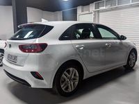 Usado Kia Ceed 100 CV (73 kW) 2021 Blanco Utilitario