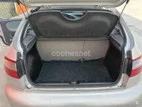 Usado Chevrolet Lanos SE 75 CV (55 kW) 1999 Gris / plata Berlina