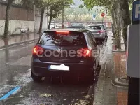 Usado VW Golf IV Highline 105 CV (77 kW) 2006 Gris / plata Berlina