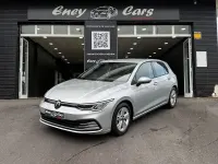 Usado VW Golf VIII 110 CV (80 kW) 2022 Gris / plata Berlina