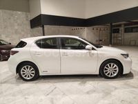 Usado Lexus CT200h 136 CV (100 kW) 2013 Blanco Berlina