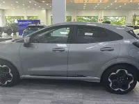 Usado Ford Puma Gen-E Premium 123 kW (168 CV) 2025 Gris / plateado SUV