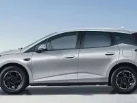 Nuevo BYD Dolphin Boost 155 kW (212 CV) 2026 Blanco Utilitario