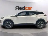 Usado Peugeot 2008 Active 102 CV (75 kW) 2023 Blanco SUV