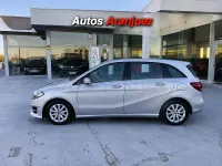 Usado Mercedes B180 109 CV (80 kW) 2018 Gris / plata Utilitario