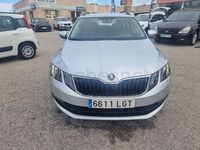 Usado Skoda Octavia 130 CV (95 kW) 2020 Gris / plata Familiar
