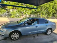 Usado VW Passat Highline 140 CV (102 kW) 2006 Azul Berlina
