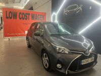 Usado Toyota Yaris Hybrid Active 100 CV (73 kW) 2014 Gris / plata Berlina