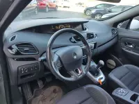 Usado Renault Scénic Bose Edition 131 CV (96 kW) 2014 Gris Monovolumen