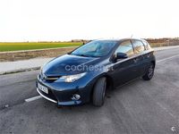 Usado Toyota Auris 90 CV (66 kW) 2014 Azul Berlina