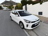 Käytetty Kia Rio 84 HP (61 kW) 2018 Valkoinen Sedan