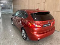 Usado BMW 225 Active Tourer iPerformance 220 CV (161 kW) 2021 Granate Monovolumen