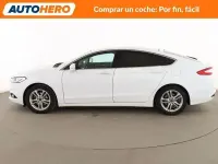 Usado Ford Mondeo Titanium 150 CV (110 kW) 2015 Blanco Berlina