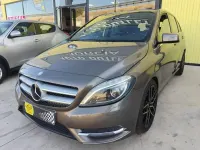 Usado Mercedes B180 AMG line 109 CV (80 kW) 2015 Marrón Utilitario