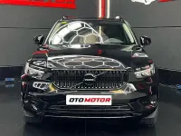 Usado Volvo XC40 Momentum 156 CV (114 kW) 2020 Negro SUV