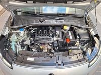 Usado Citroën C4 Cactus Feel 81 CV (59 kW) 2014 Plata Utilitario