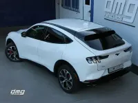 Begagnad Ford Mustang Mach-E Premium 197 kW (269 HK) 2023 Vit SUV