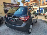 Usado Opel Meriva Excellence 140 CV (102 kW) 2016 Gris / plata Monovolumen