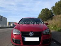 Usado VW Golf V Highline 140 CV (102 kW) 2007 Rojo Berlina