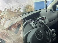 Usado Renault Scénic II Dynamique 105 CV (77 kW) 2007 Gris / plata Monovolumen