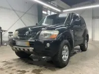 Usado Mitsubishi Montero Intense 182 CV (133 kW) 2005 Negro SUV