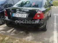 Usado Ford Mondeo Ghia 145 CV (106 kW) 2005 Negro Berlina