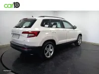 Usado Skoda Karoq Ambition 150 CV (110 kW) 2021 Blanco SUV