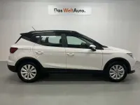 Usado Seat Arona Style 110 CV (80 kW) 2022 Blanco SUV