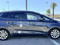 Käytetty Kia Carens 115 HP (84 kW) 2017 Sininen Tila-auto