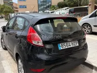 Usado Ford Fiesta Trend 75 CV (55 kW) 2014 Negro Utilitario