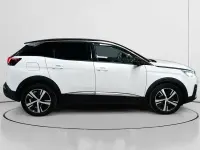 Usado Peugeot 3008 Allure 130 CV (95 kW) 2017 Blanco SUV